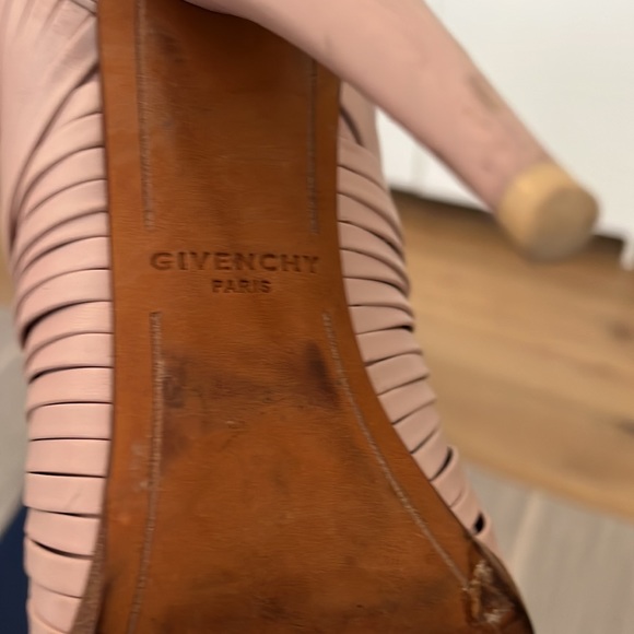Givenchy heels. Size 38. - Picture 3 of 3